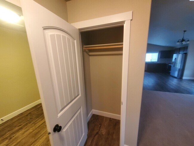 Foto del edificio - FOR RENT SAGECREST