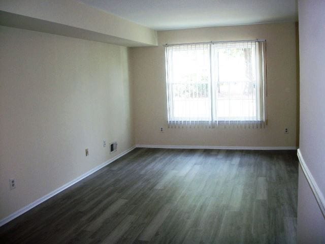 Building Photo - 348 Cotswold Pl