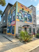 Building Photo - 811 Montana St