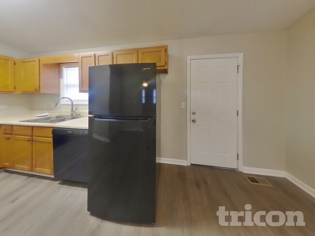 Building Photo - 125 Kennedy Dr