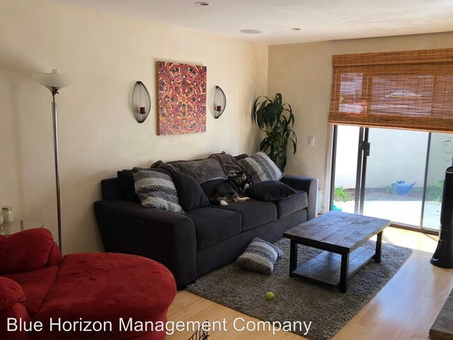 Foto del edificio - 2051 Cliff Dr