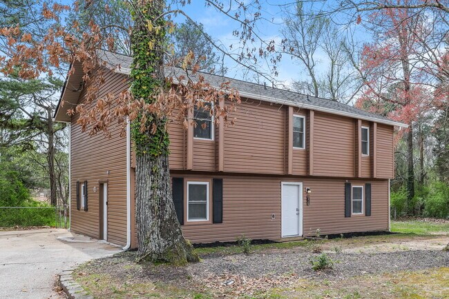 Building Photo - 4259 Midway Dr