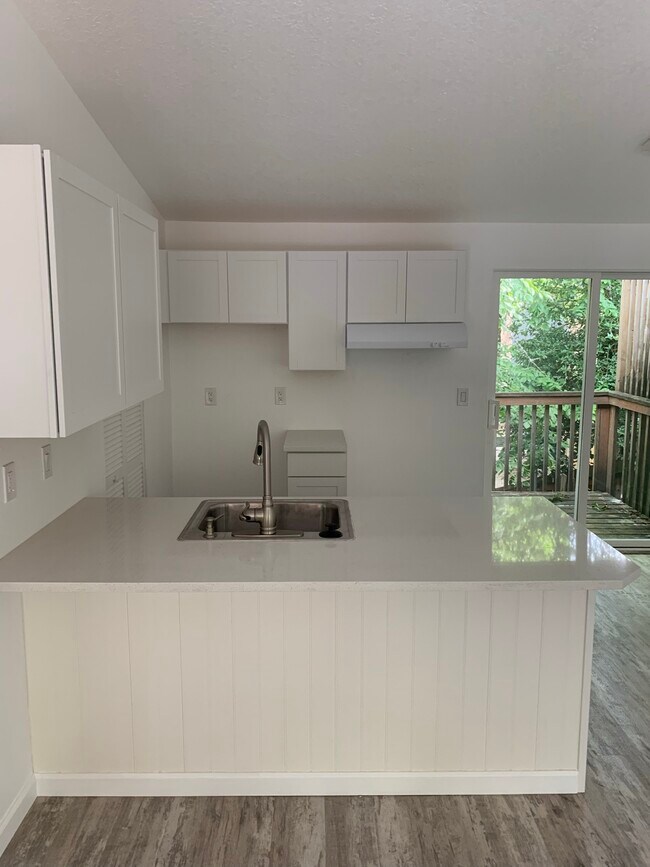 Foto del edificio - 4950 SW 45th Ave