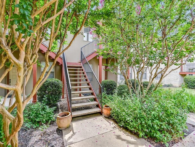 Building Photo - 4307 Eck Ln