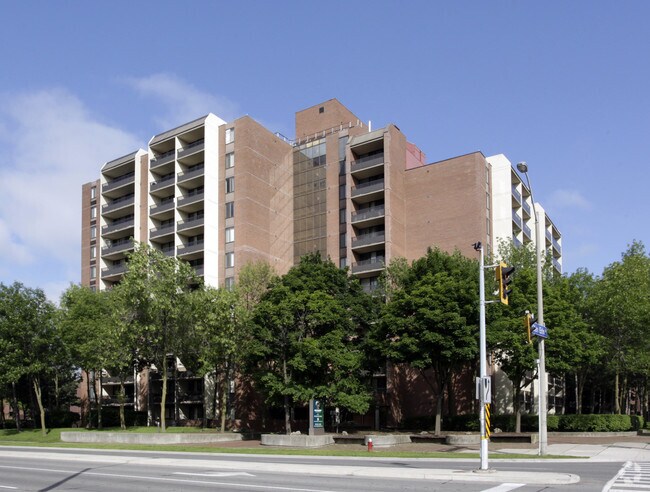 Photo principale - 2797 Battleford Rd