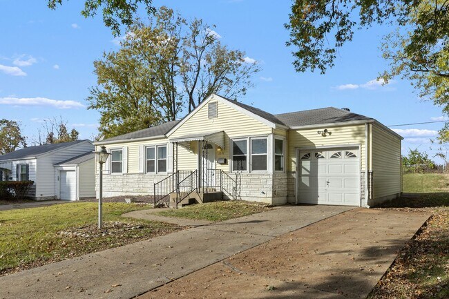 Foto del edificio - MOVE IN READY! Passed Occupancy!!! Move in BEFORE the holidays! Refrigerator included.