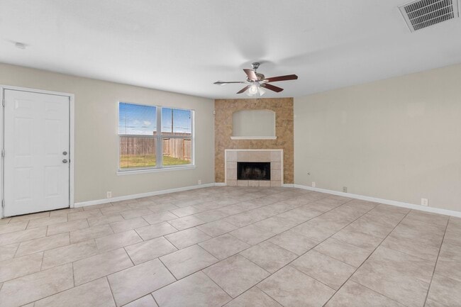 Foto del edificio - 511 Cypresswood Knoll