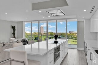 Building Photo - 550 SE Mizner Blvd