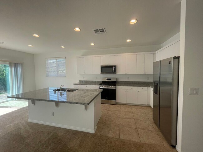 Foto del edificio - Gated Southern Highlands Community - Versi...