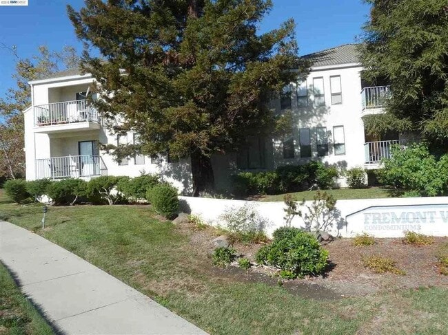 Photo - 39455 Albany Common Apartment