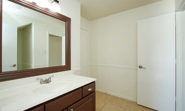 Building Photo - 9812 Expedition Trail