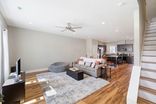 Foto del edificio - Brand New Townhouse Development in Blacksburg!