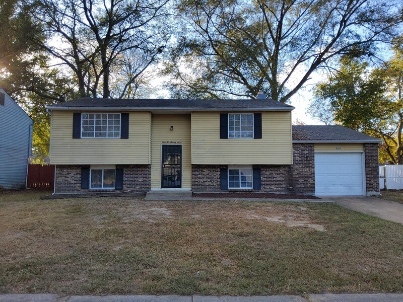 Primary Photo - 4277 Willow Park Dr