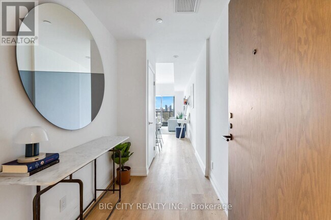 Building Photo - 36 Brentcliffe Rd