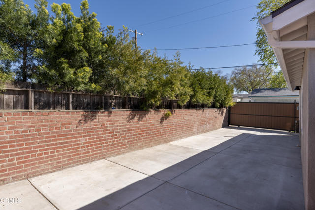 Foto del edificio - 5842 Satsuma Ave