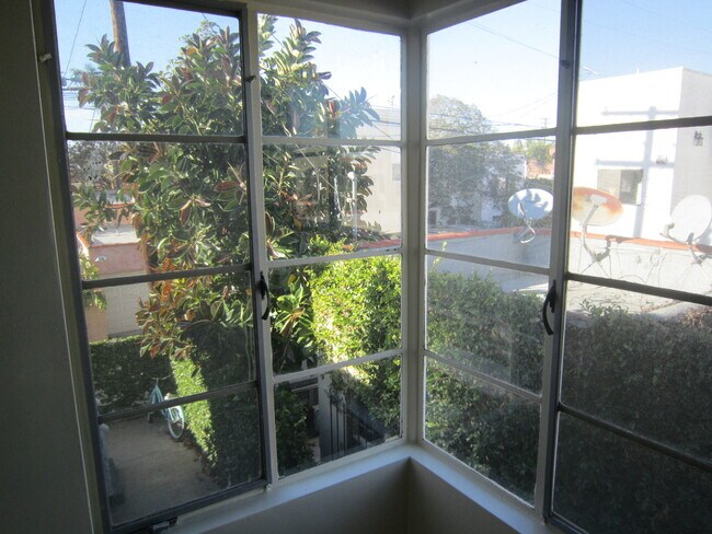 Building Photo - 161