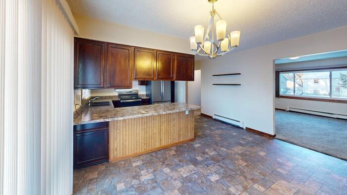 Primary Photo - 202 4th Ave SW