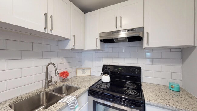 Cocina - Bayshore Palms at Soho