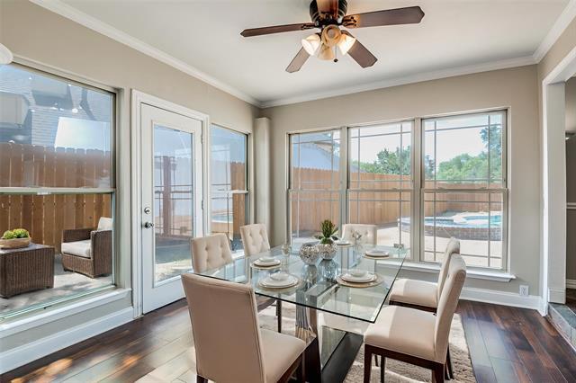 Foto del edificio - 3104 Cambridge Dr