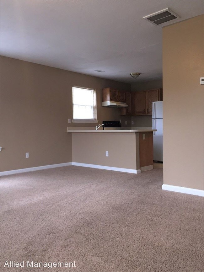 Building Photo - 2084 Cornerstone Dr