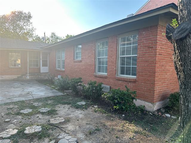 Foto principal - 6719 Kenwell St