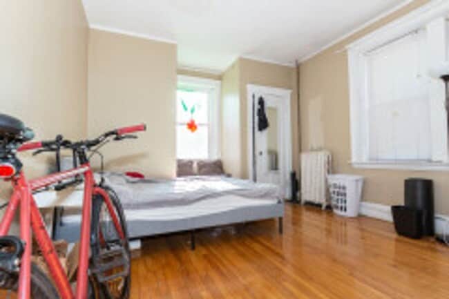 Building Photo - HOT BROOKLINE LISTING!!!