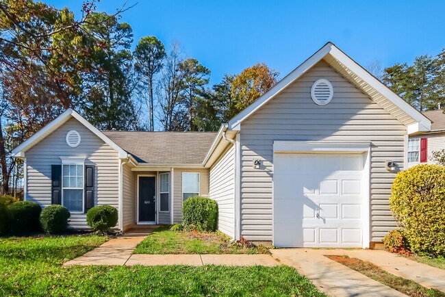 Building Photo - 1641 Galesburg St