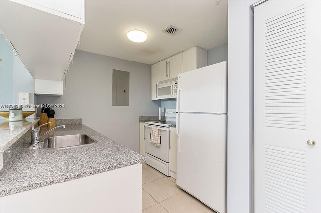 Foto del edificio - 275 NE 18th St