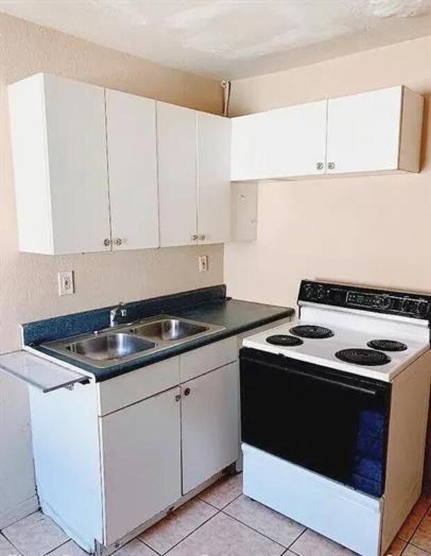 Foto del edificio - 905 W Anderson St
