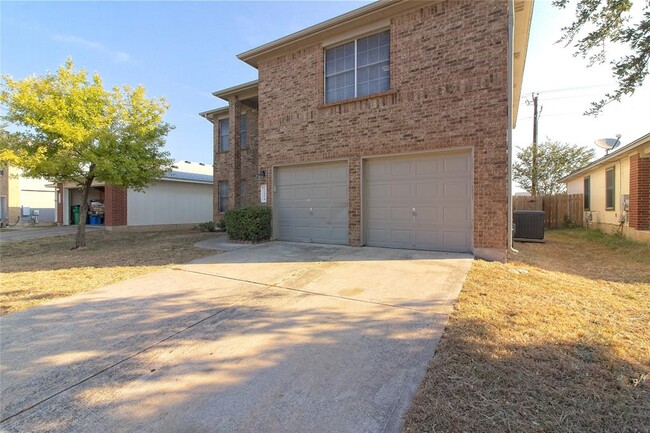 Building Photo - 17604 Wiseman Dr