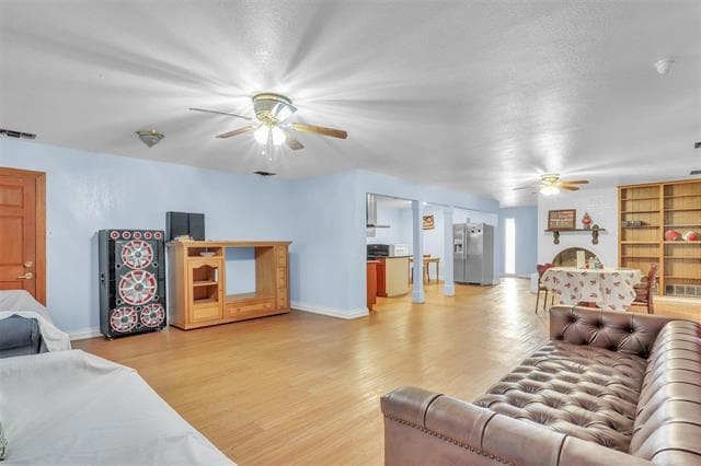 Foto del edificio - 3226 Barnes Bridge Rd