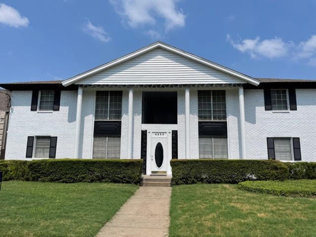 Updated exterior. New double paned windows coming soon. - 4235 Cole Ave