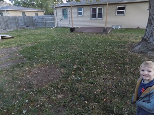 Building Photo - 5800 Gillan Rd