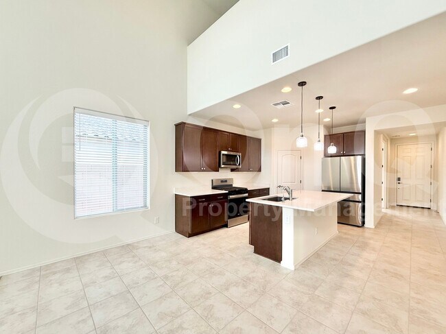 Building Photo - 7155 W Bent Tree Dr