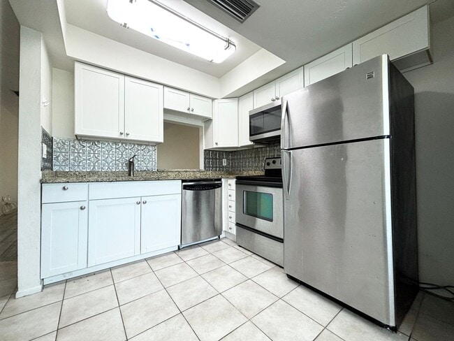 Recently Renovated Rental in Desirable Cap... - Recently Renovated Rental in Desirable Cap... House