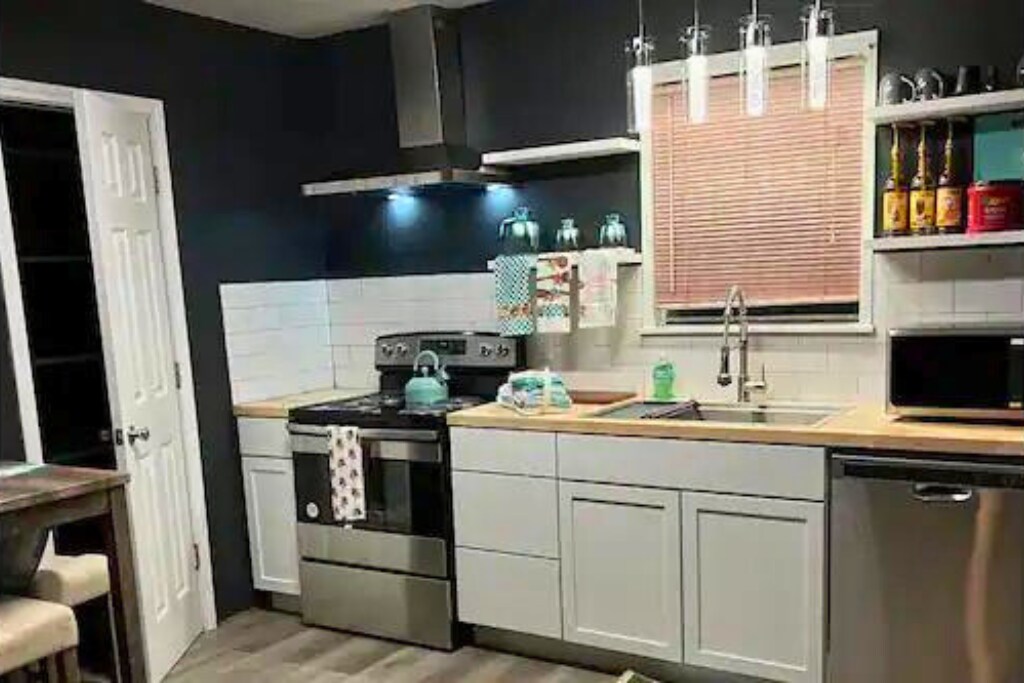 Foto principal - 3316 4th Ave