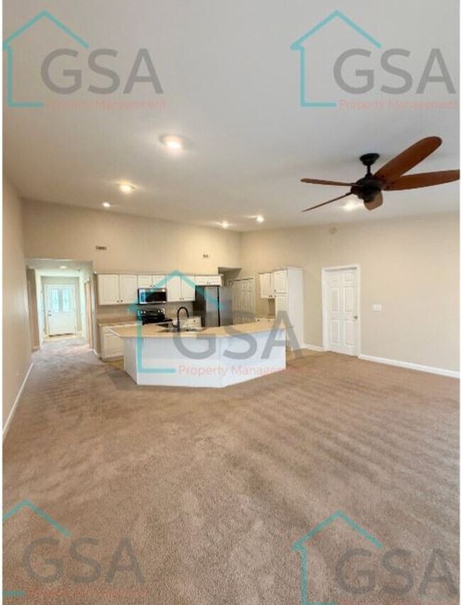 Foto del edificio - 4 Bedroom 3 Bath
