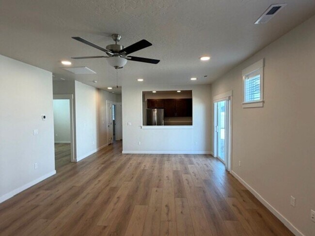 Foto del edificio - 11297 Bluefield Dr