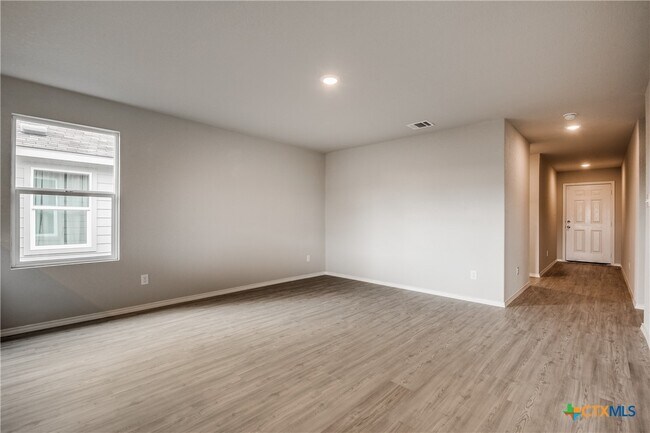 Building Photo - 2623 Pechora Pipit