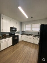 Building Photo - 1715 Goff Ave