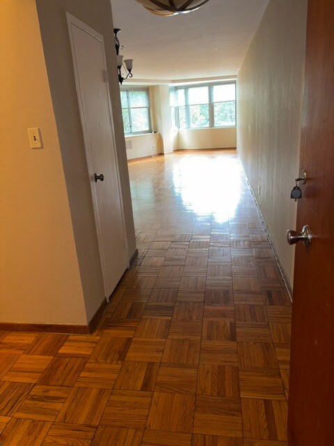 Entrada - 4200 Cathedral Ave NW