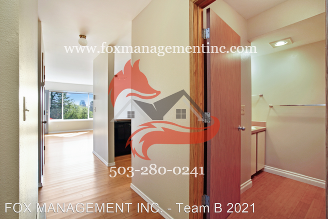 Building Photo - 2 br, 1 bath House - 3461 SW Barbur Blvd. #1