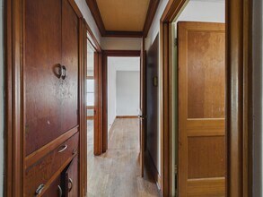 Building Photo - 1334 W 21st St