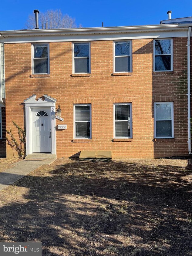 Building Photo - 5023 Berwyn Rd
