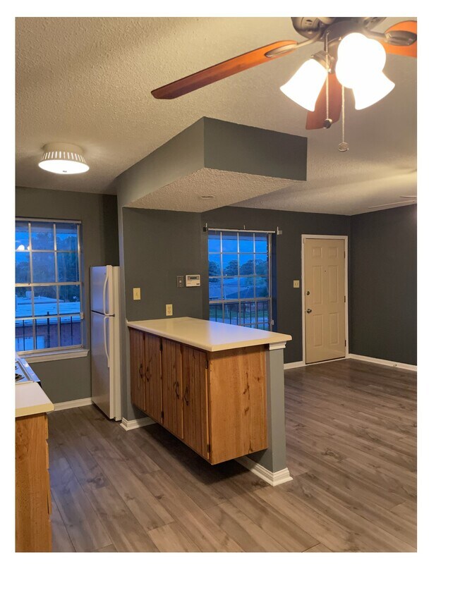 Foto principal - 2609 Transcontinental Dr