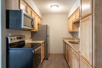 Building Photo - 7412 W 22nd St