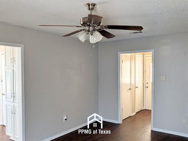 Building Photo - 2625 Putnam St