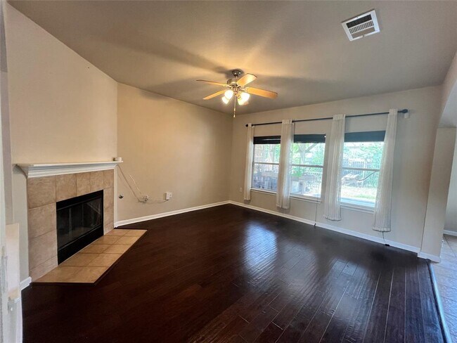 Foto del edificio - 10924 Reliance Creek Dr
