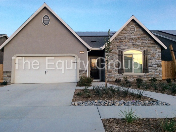 2316 S Divisadero St, Visalia, CA 93277 House Rental in Visalia, CA