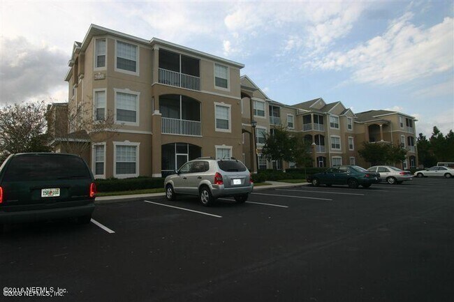 Building Photo - 7990 Baymeadows Rd E